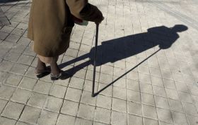 ANCIANA_RETOCADA