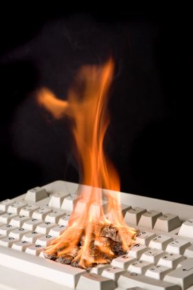 TECLADO_ARDIENDO_RET
