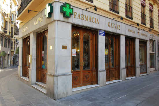 Las farmacias de Granada ofrecerán apoyo a los pacientes de hepatitis C