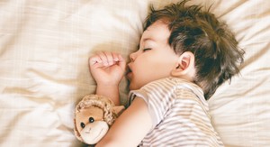 ¿Roncas mientras duermes? Además de molesto, roncar perjudica el sueño ¡Hay que remediarlo!