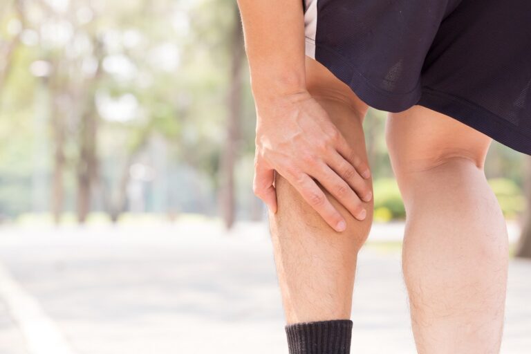 Calambres musculares: por qué aparecen y cómo prevenirlos