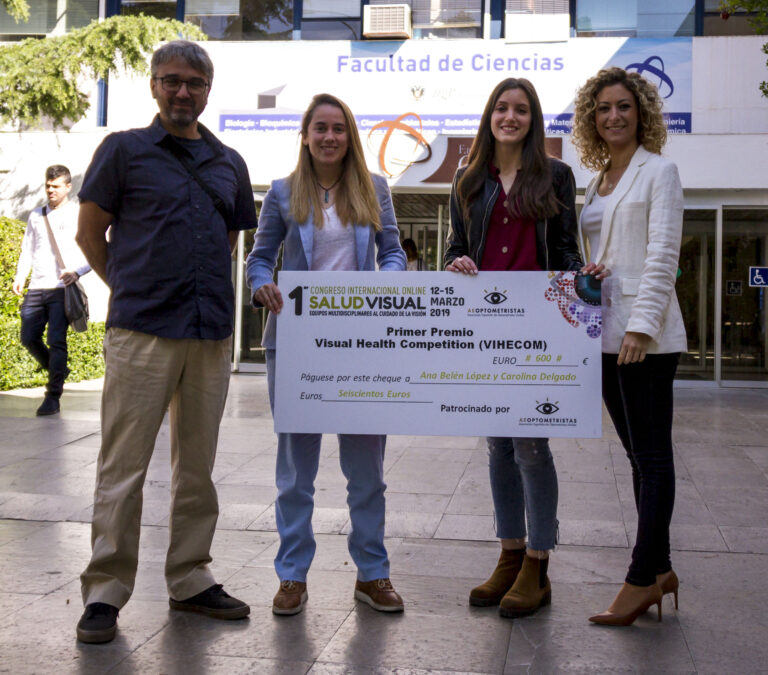 Dos estudiantes de la Universidad de Granada ganadoras de Visual Health Competition 2019