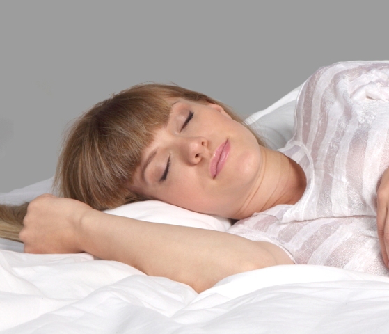 ¿Cómo dormir mejor? La postura importa