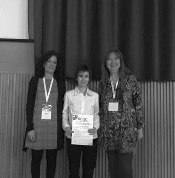 Una estudiante ha diseñado nanocápsulas inteligentes de aceite de oliva para fármacos anticancerígenos