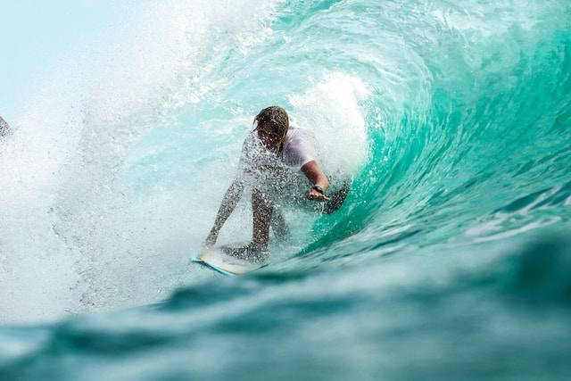 Beneficios del Surf: Uno de los deportes más relajantes y completos