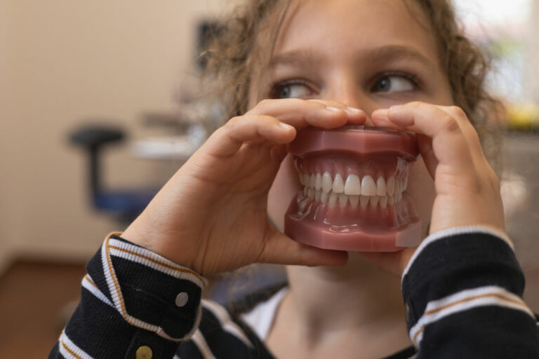 Se amplía la atención gratuita a todos los niños y adolescentes
