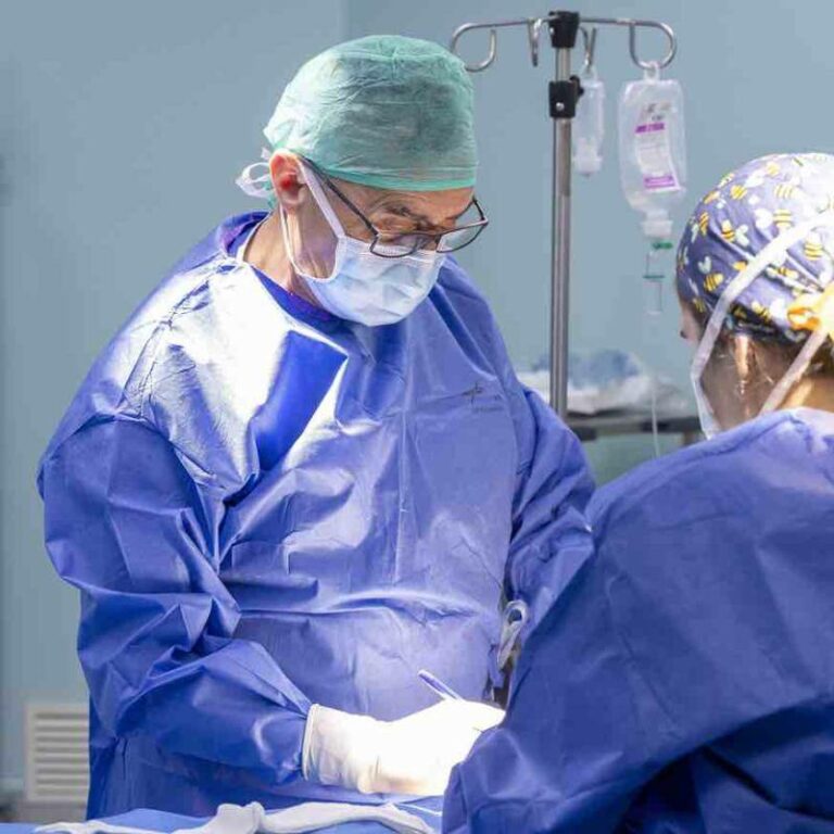 Reducción de Pecho: Expertos en Clínica Doctor Sicilia
