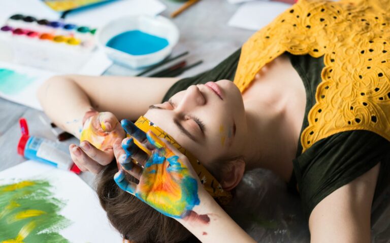 El impacto de la arteterapia en la salud: beneficios y enlaces relevantes