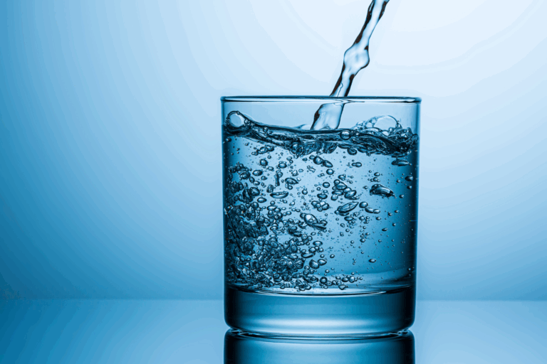 Agua de mar: ¿cómo integrarla en tu bienestar diario?